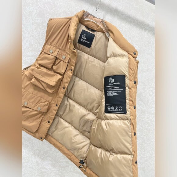 Moncler tongass down field vest - brown - Picture 9 of 12